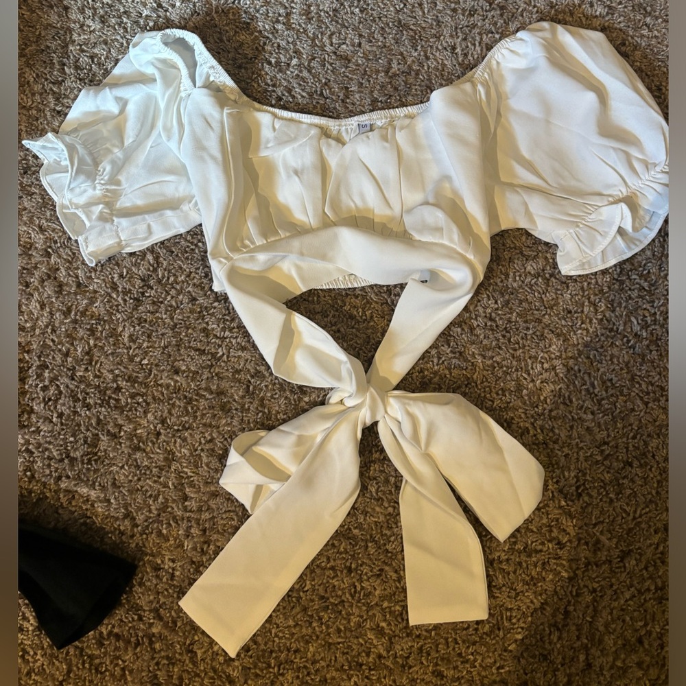 Small tie crop top white